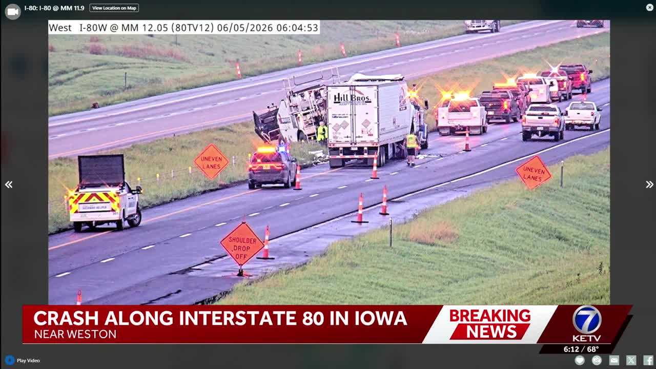 Semi crash impacting traffic in western Iowa