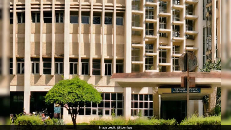 IIT Bombay opens admission guidance session for JEE Advanced qualifiers
