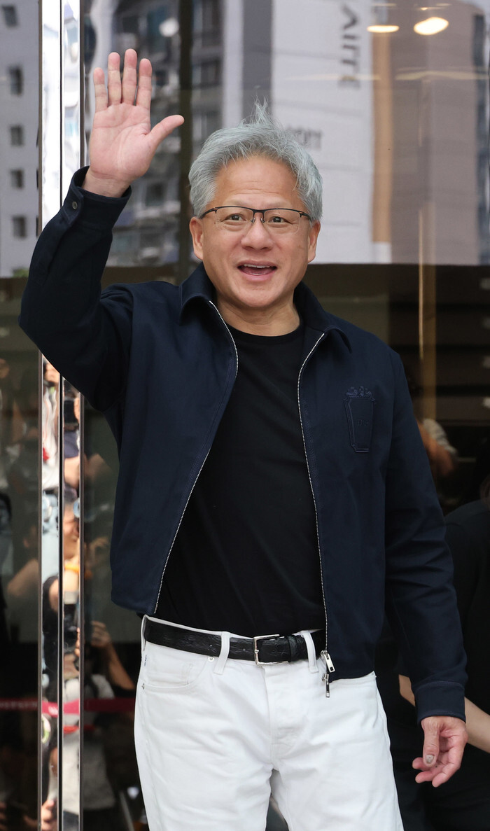 Nvidia CEO Huang arrives in S Korea
