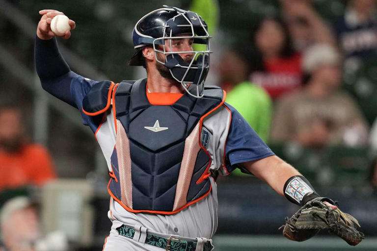Astros call up catcher Collin Price to make MLB debut and serve as ...