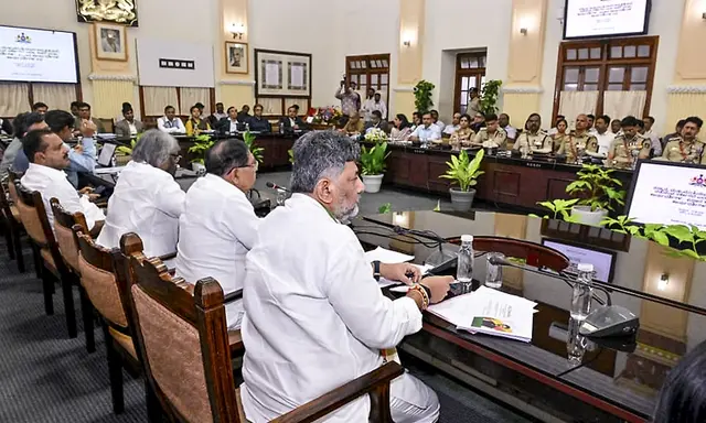 Karnataka govt issues order implementing free bus pass scheme for students