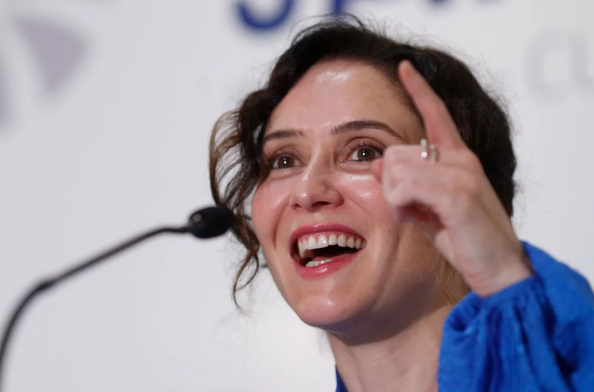 Ayuso desata la tormenta con su denuncia de 'corrupción de Estado' y su ...