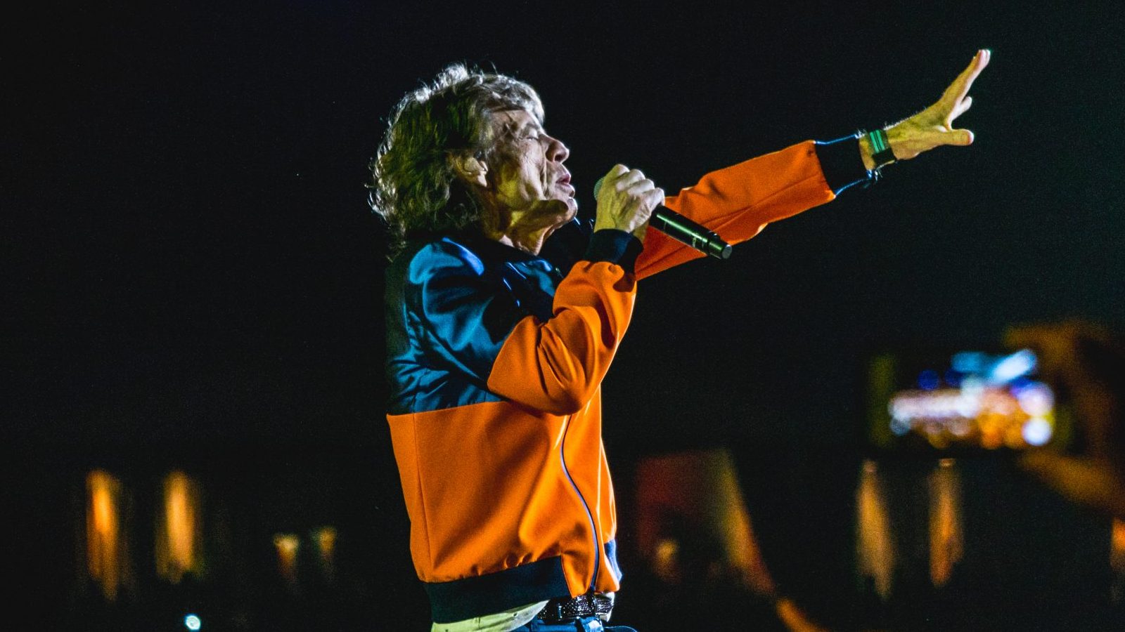 One glimpse of Mick Jagger has fans revisiting decades of rock history