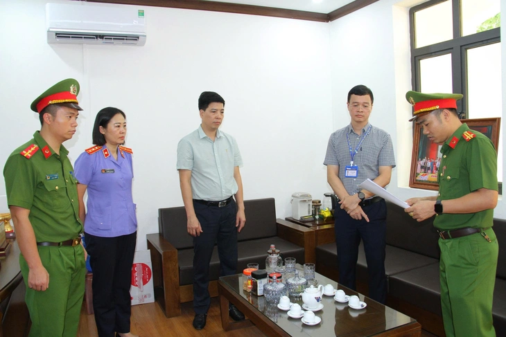 Giám đốc doanh nghiệp và Phó chủ tịch UBND xã ở Lào Cai bị bắt
