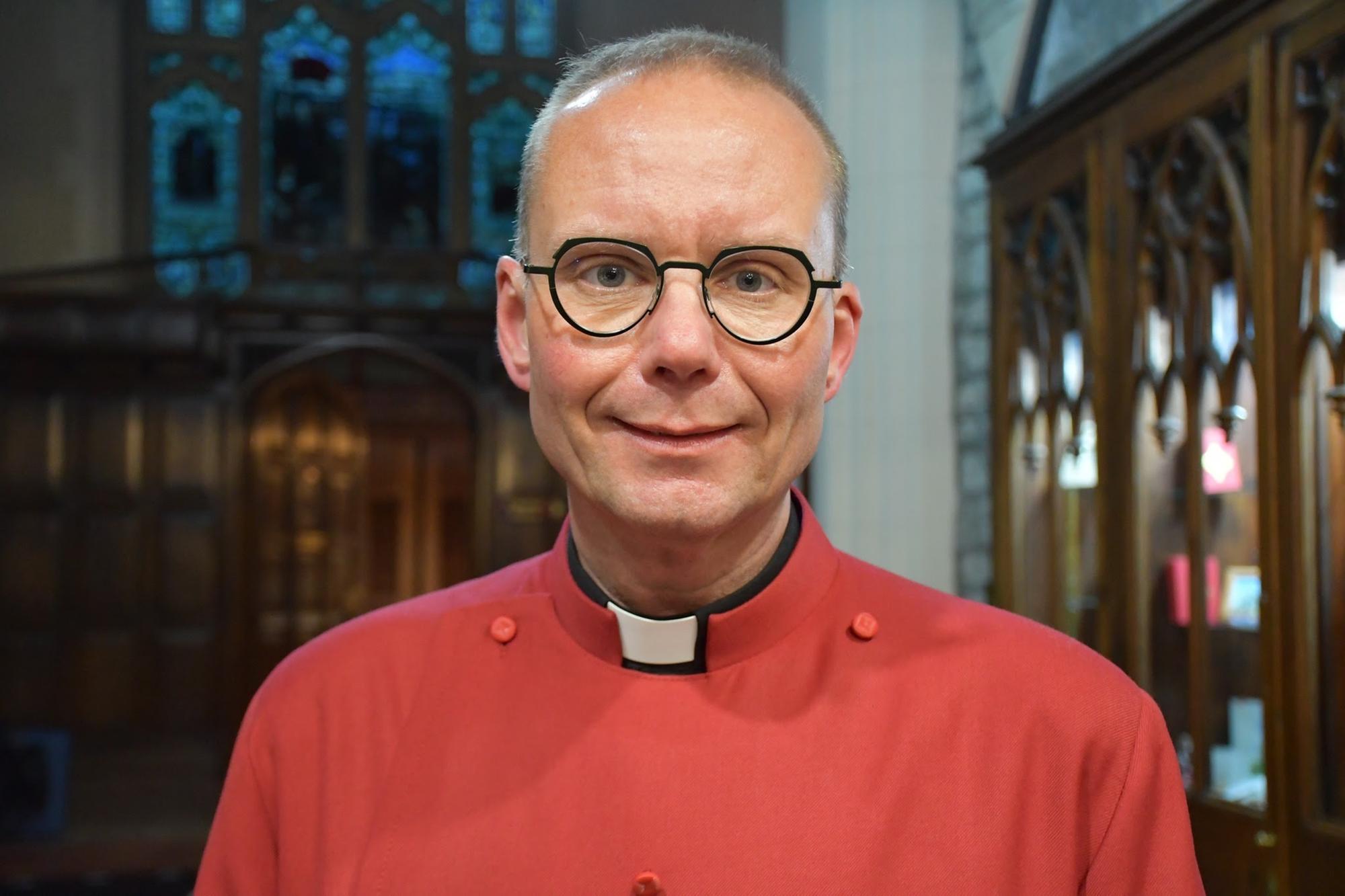 New dean of Derry installed at service in St Columb's Cathedral