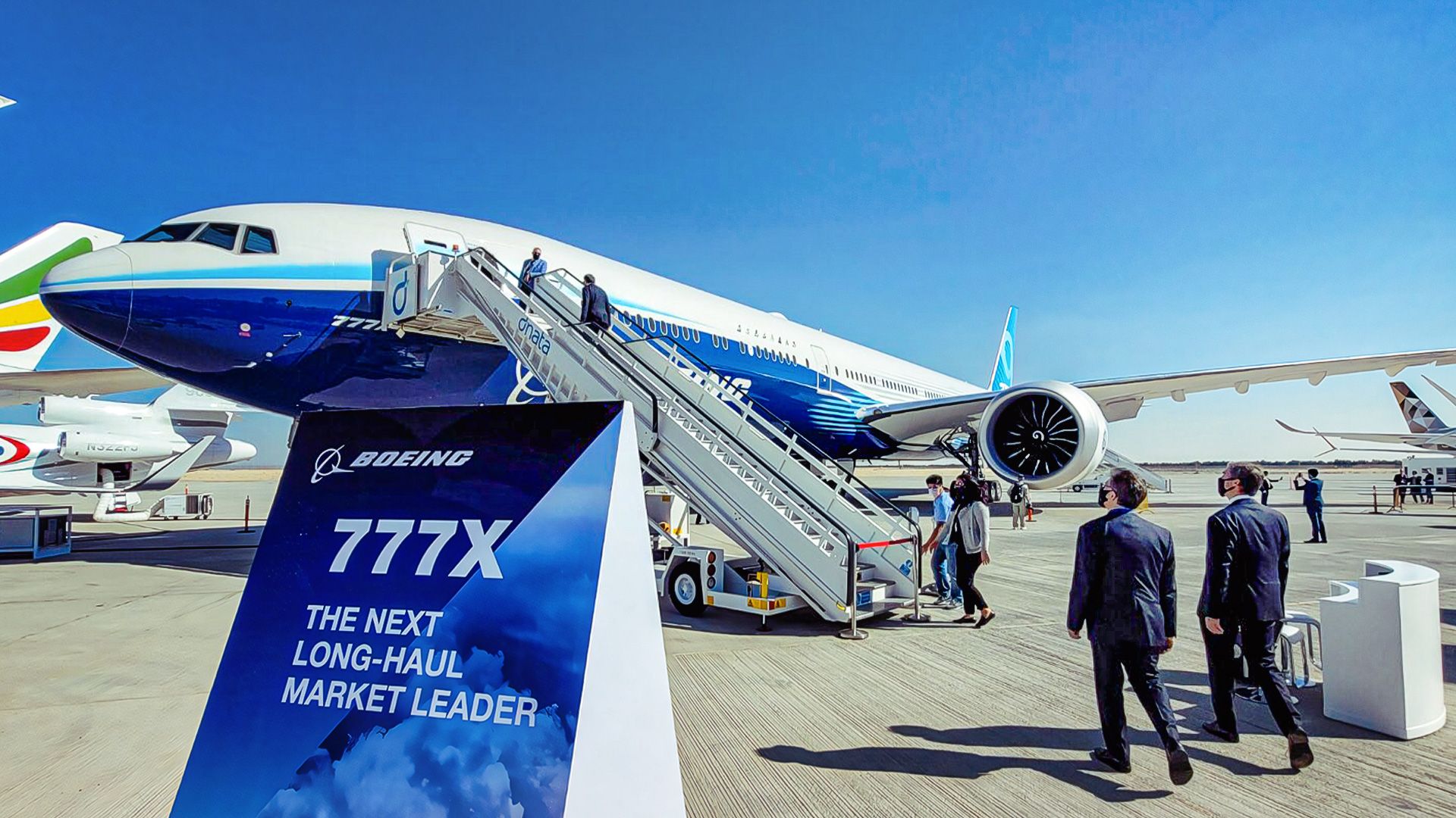 How much money do Boeing 777X test pilots earn in 2026?