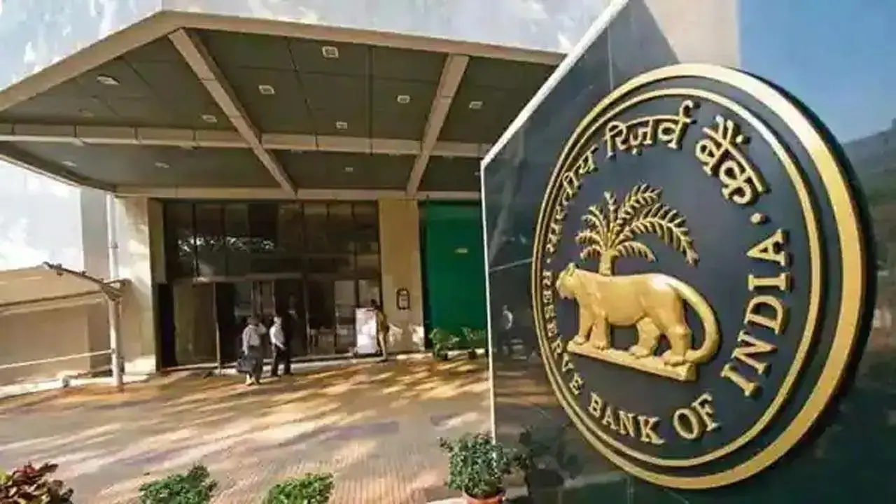 Will India get plastic currency notes? RBI reviewing proposal, says ...