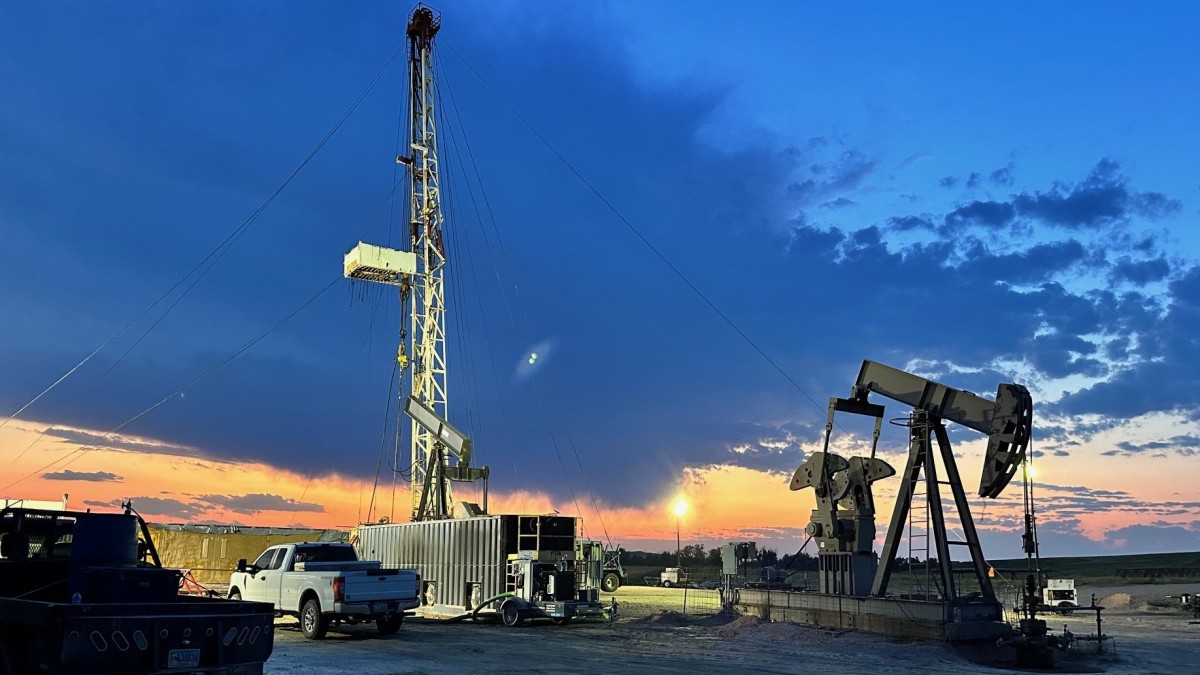 US drillers continue to add oil rigs