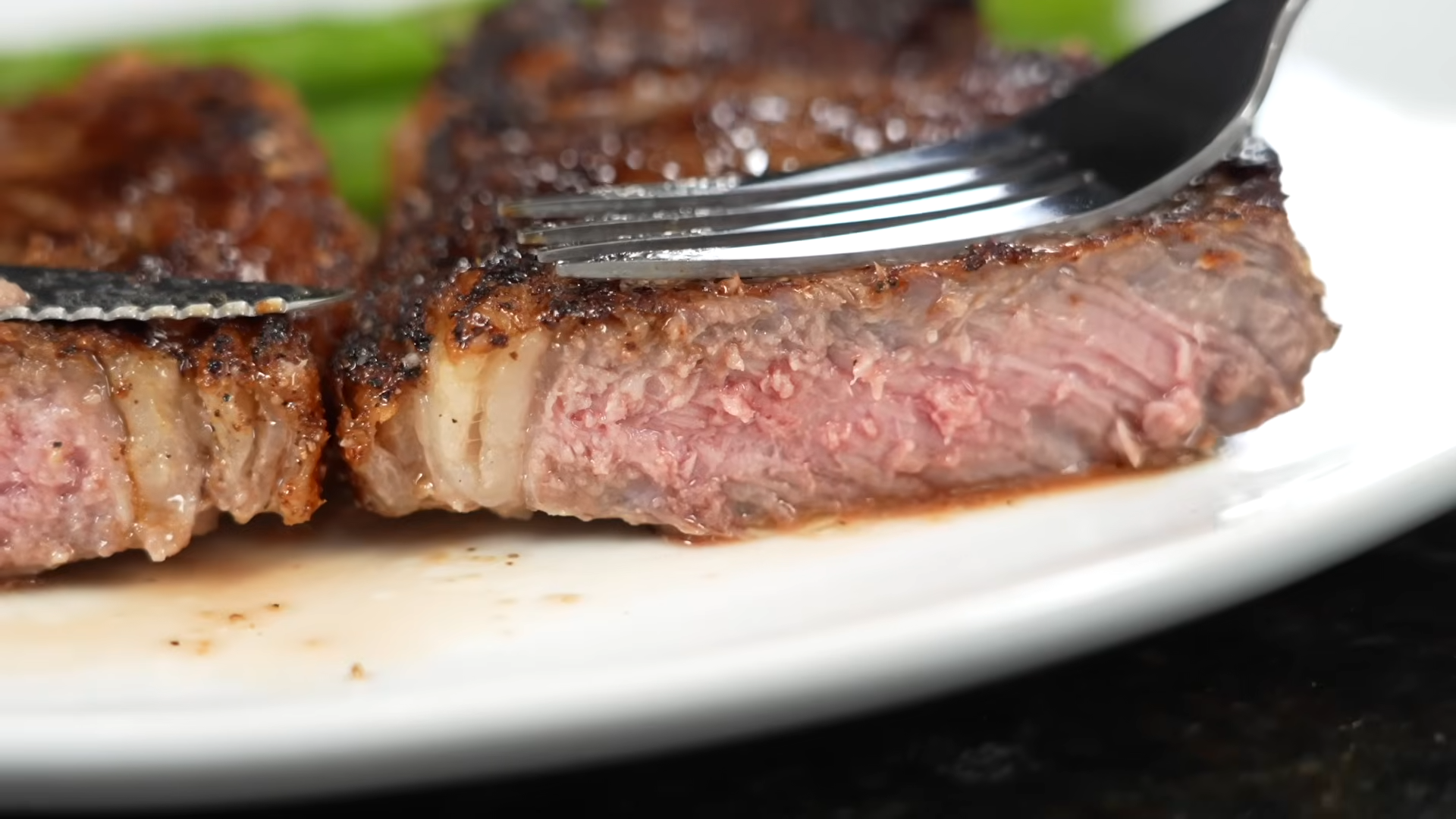 How to cook the perfect steak indoors without smoke