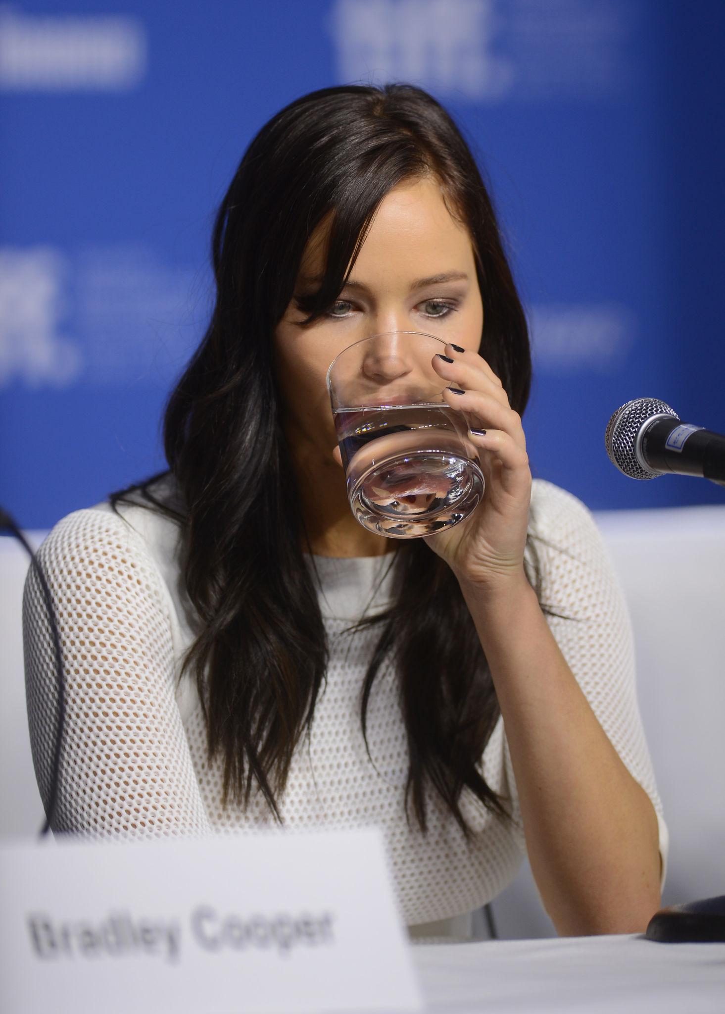 30 famous people who clearly hated being interviewed