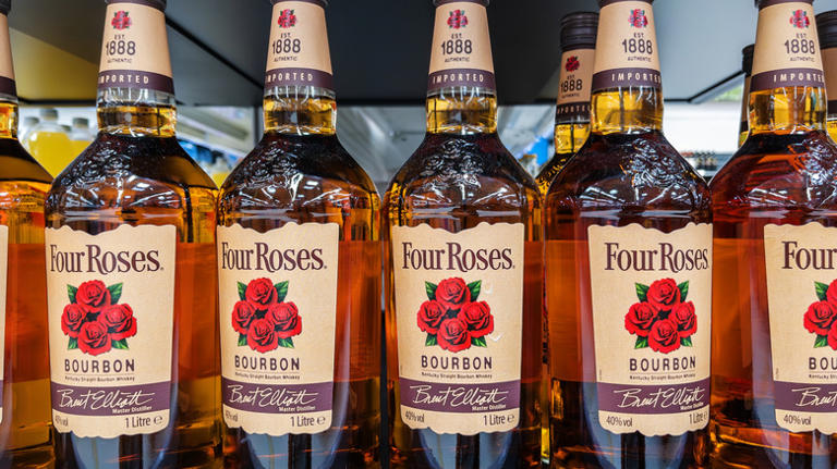 Four Roses' oldest bourbon ever is limited to around 1,200 bottles ...