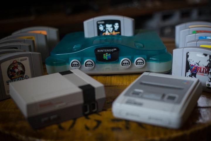 What's driving the '90s tech revival?