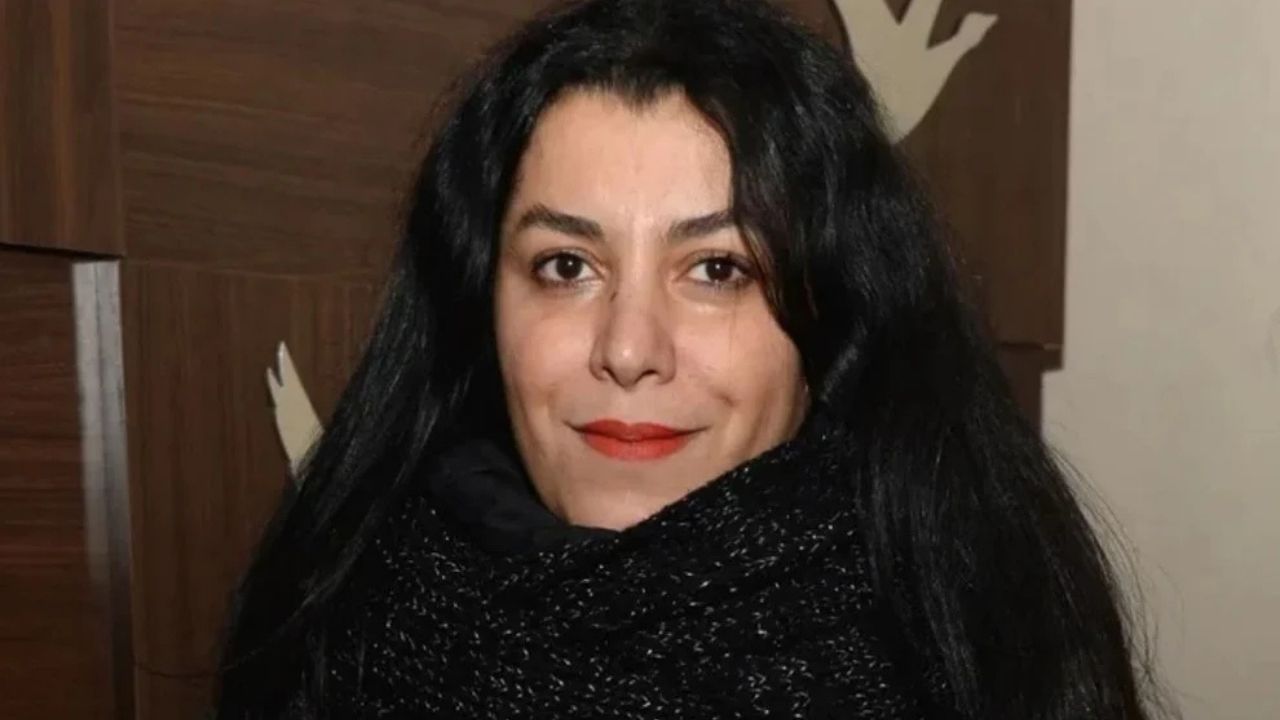 Marjane Satrapi deixou-nos esta semana — o mundo ficou mais pequeno sem ...
