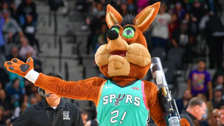 What is the Spurs' mascot? Explaining the Coyote's history and nickname ...
