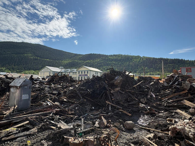Investigators say fire that destroyed hotel in Dawson City, Yukon, was ...