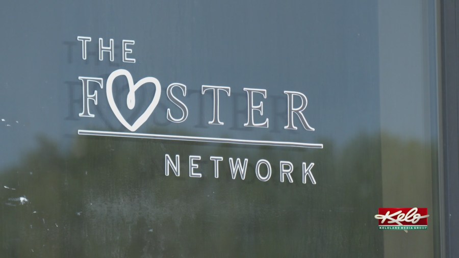 Foster Network receives $15K grant and more helping hands