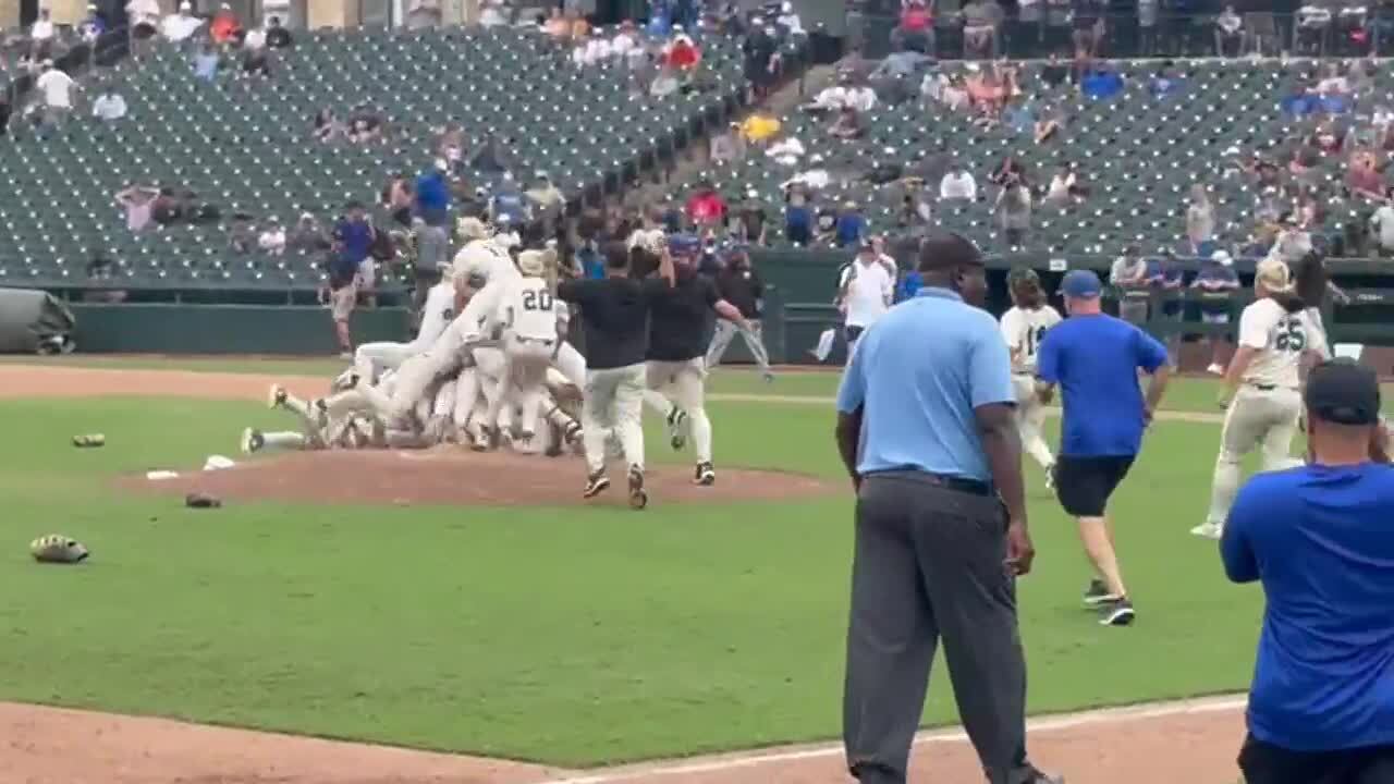 Robinson Rockets win Texas 4A state baseball championship
