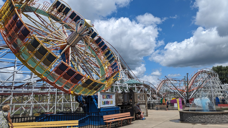 Ohio's nostalgic amusement park is only open 4 days a year and is full ...