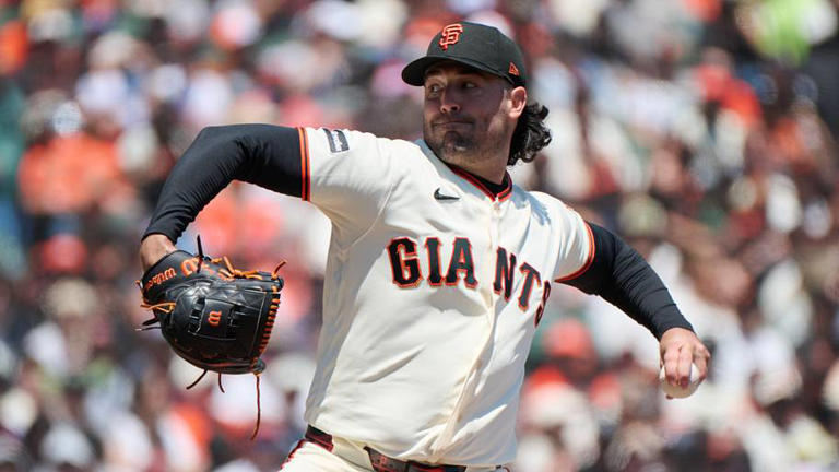 Phillies shockingly named landing spot for Giants pitcher