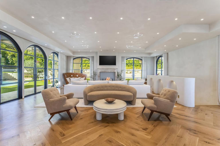 Exclusive: Formula 1 legend Jenson Button’s interior designer wife ...