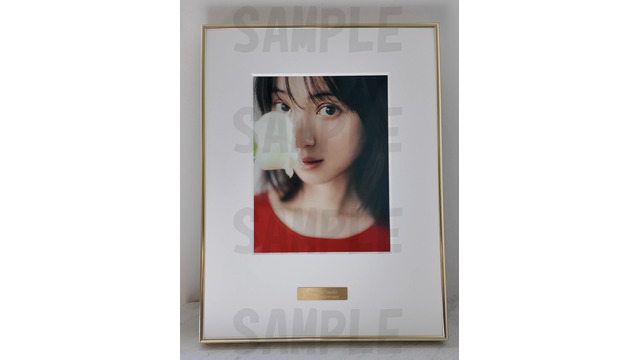 佐々木希のデビュー20周年記念、直筆サイン入り“限定20枚”の超
