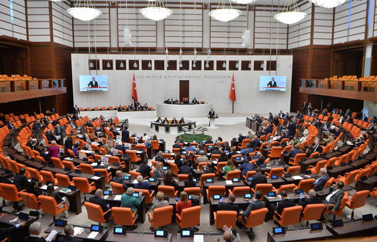 Γιατί η Τουρκία πάγωσε τη «Γαλάζια Πατρίδα»;