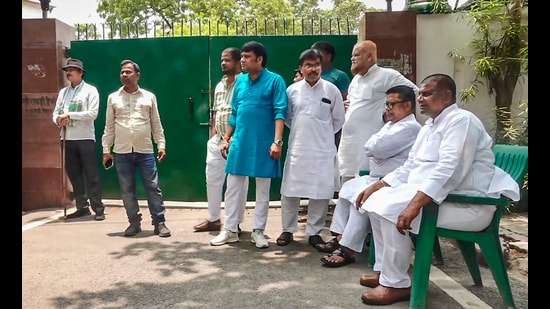 Rabri Devi sends back guards after security downgrade