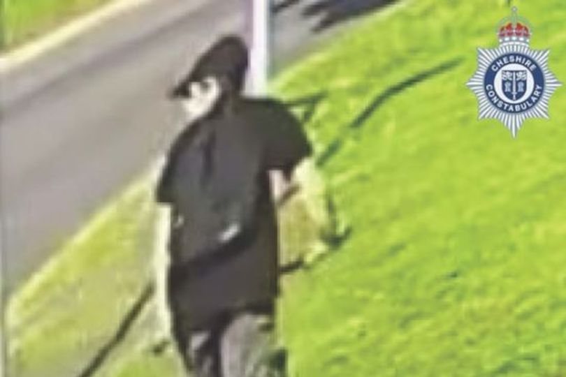 Police release CCTV in hunt for flasher