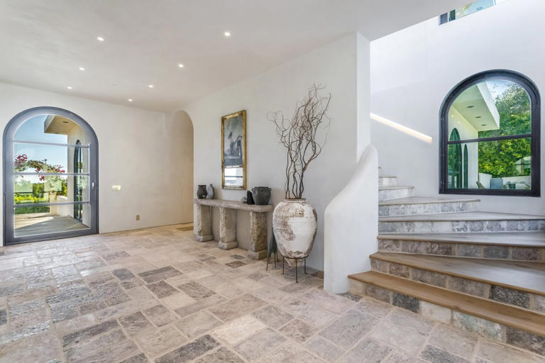 Exclusive: Formula 1 legend Jenson Button’s interior designer wife ...