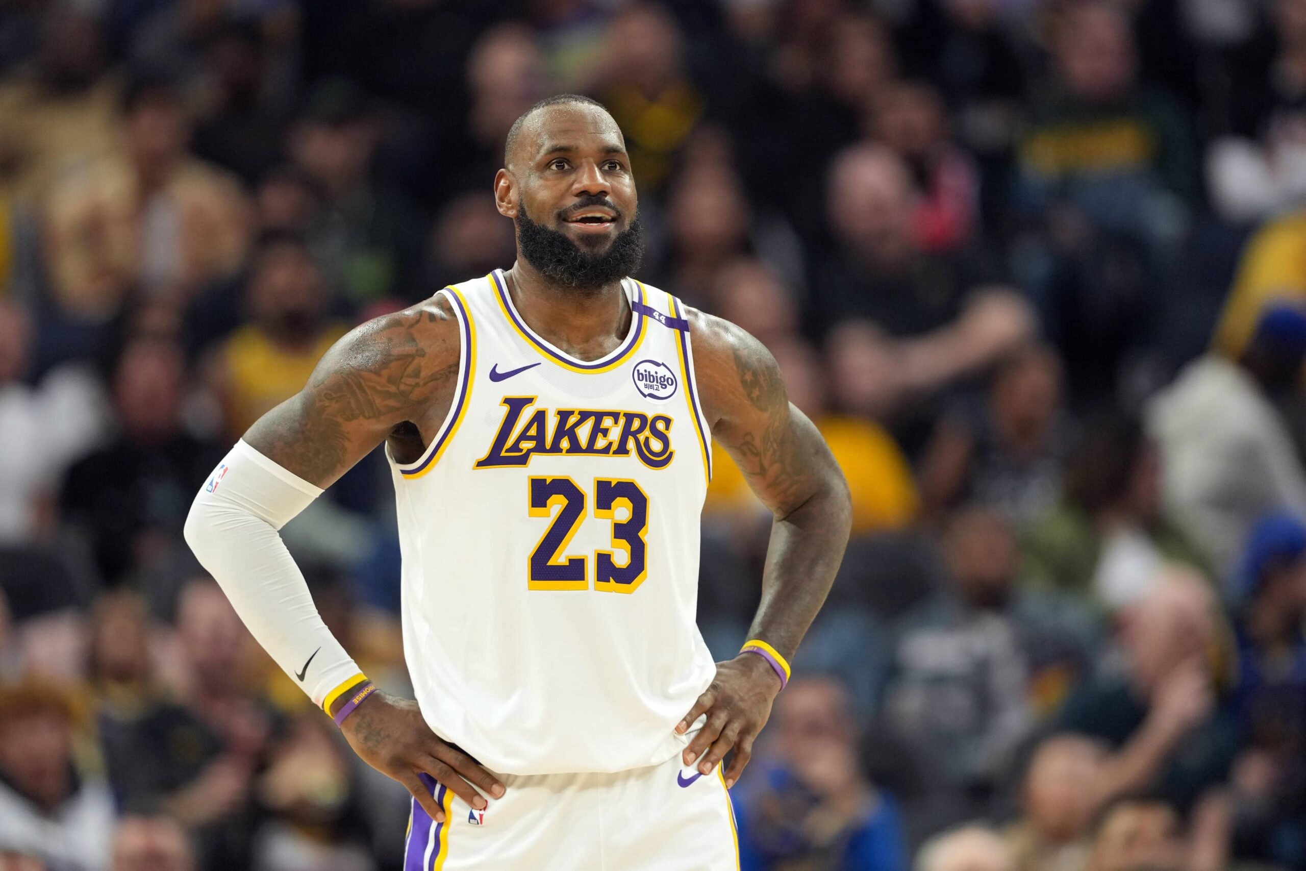 5 Reasons LeBron James Should Join The Warriors To End His Career
