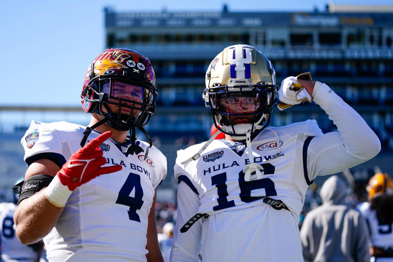Former UW safety Alex Cook makes highlight reel pick six in UFL