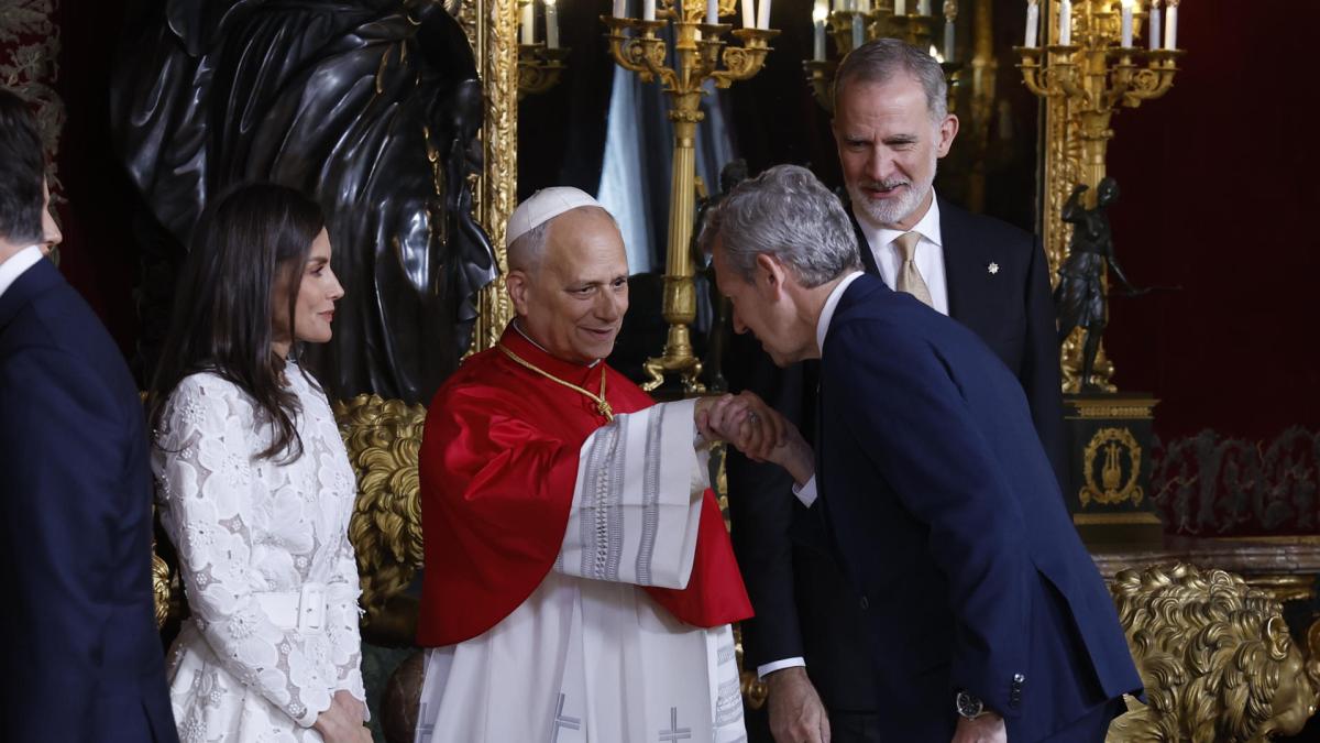 Alfonso Rueda invita al Papa a visitar Galicia el próximo año, con ...