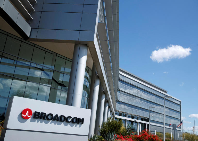 How a semiconductor CEO's stock guidance dragged AI down this week