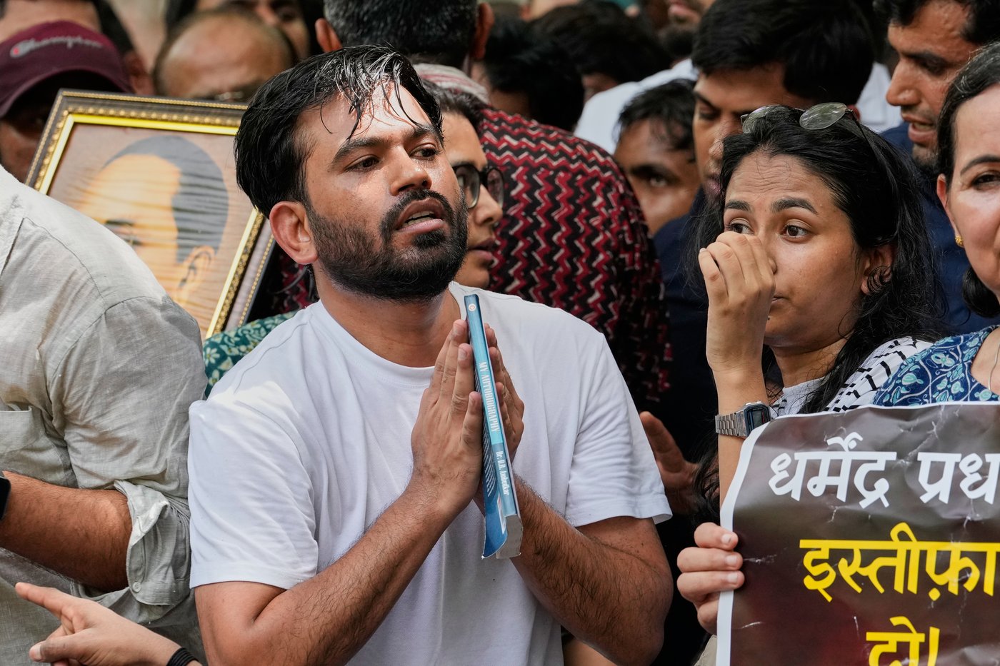 Mock political party for India's young 'cockroaches' holds first street ...