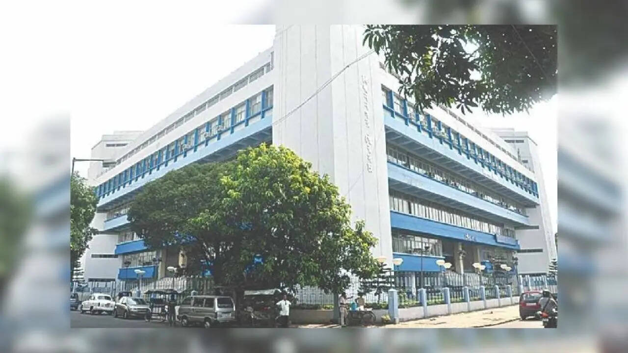 Trinamool-run BMC board dissolved, Ravi Agarwal appointed as administrator; Kolkata civic body likely to follow