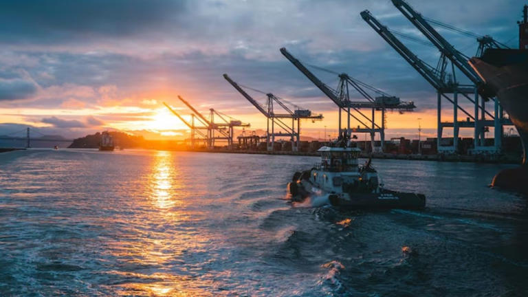 Bad news for global economy as crude oil prices surge up to 1 pc as US ...