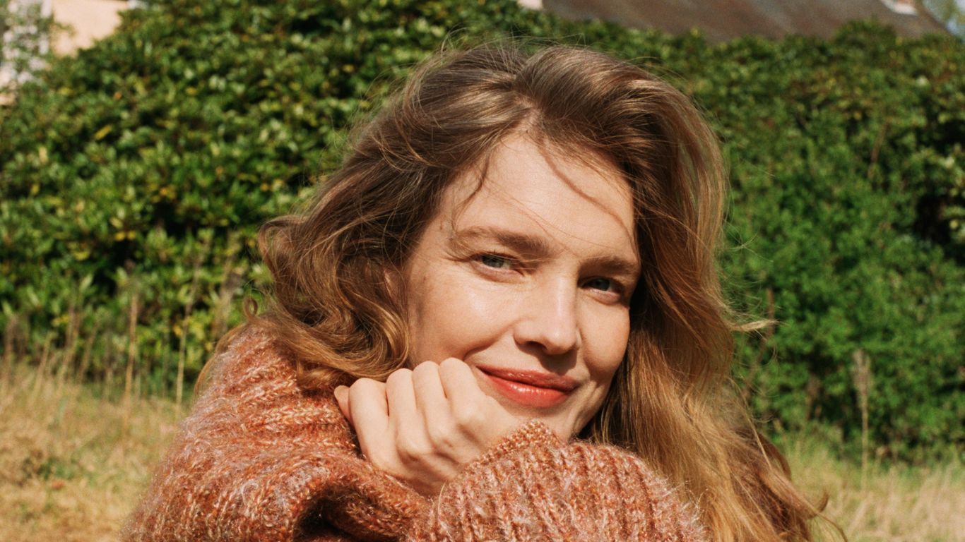 44-ans-et-enceinte-natalia-vodianova-se-confie-sur-sa-routine-beaut