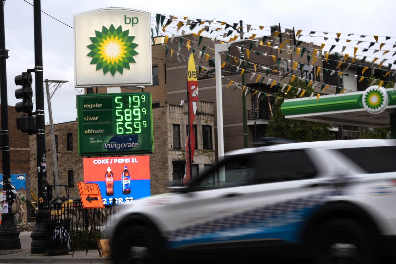 BP Crisis Deepens as Ousted Chairman Comes Out Fighting