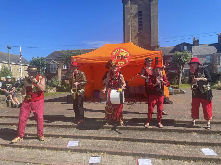 Amble Puffin Festival 2026: 9 pictures as crowds enjoyed a sunny ...