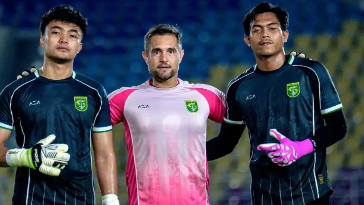 Ciptakan 12 clean sheet! Felipe Americo puji performa kiper Persebaya ...