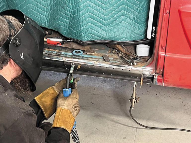 How to fabricate and install a replacement rocker panel