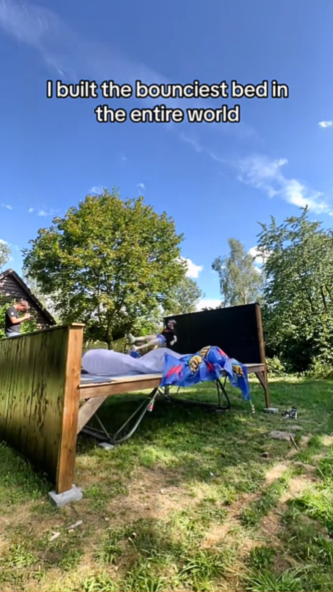Bounciest bed in the world flip master level