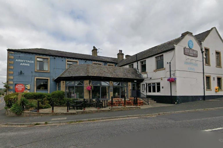 Bid for new signs to add some sizzle to Brighouse pub and grill