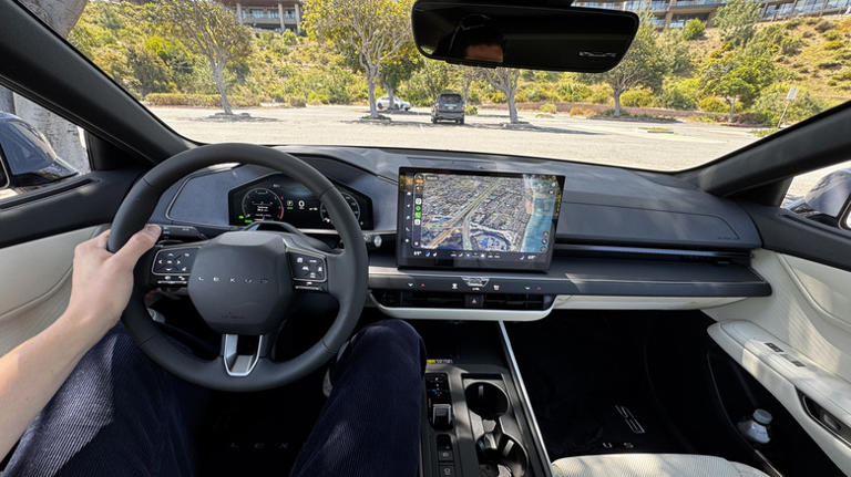 2026 Lexus ES, whether hybrid or EV, offers accessible luxury with few ...