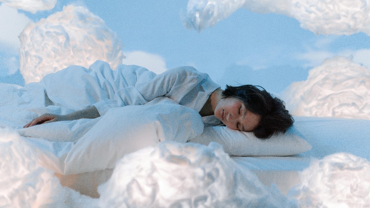 Can sleeping like an astronaut improve your sleep?