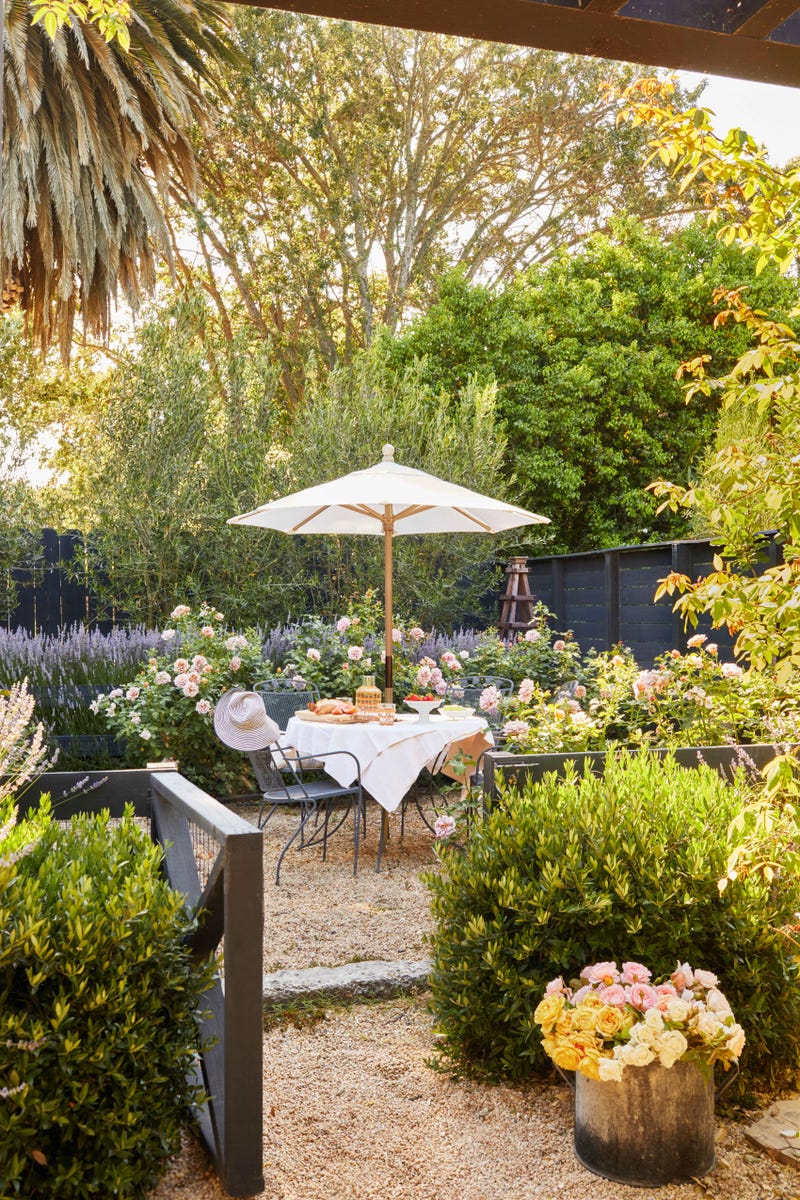 Curtis California cottage outdoor dining area.JPG