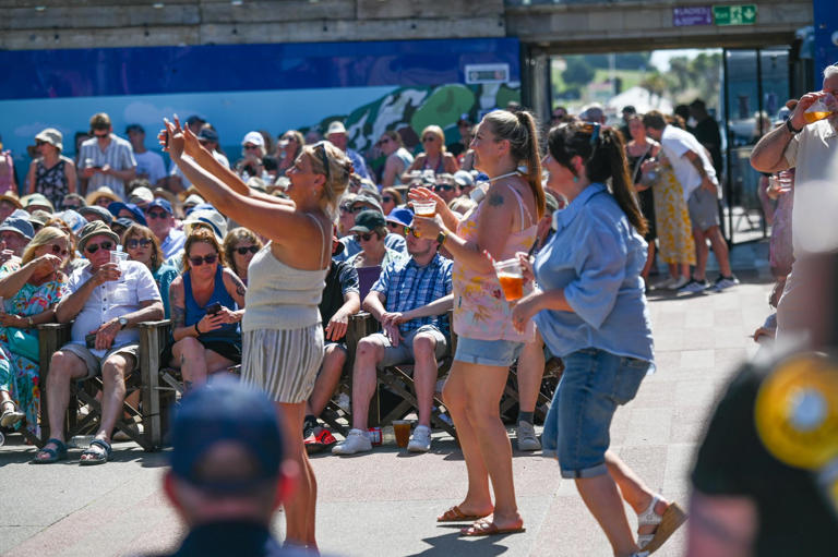 In pictures: Toploader perform at Eastbourne Bandstand