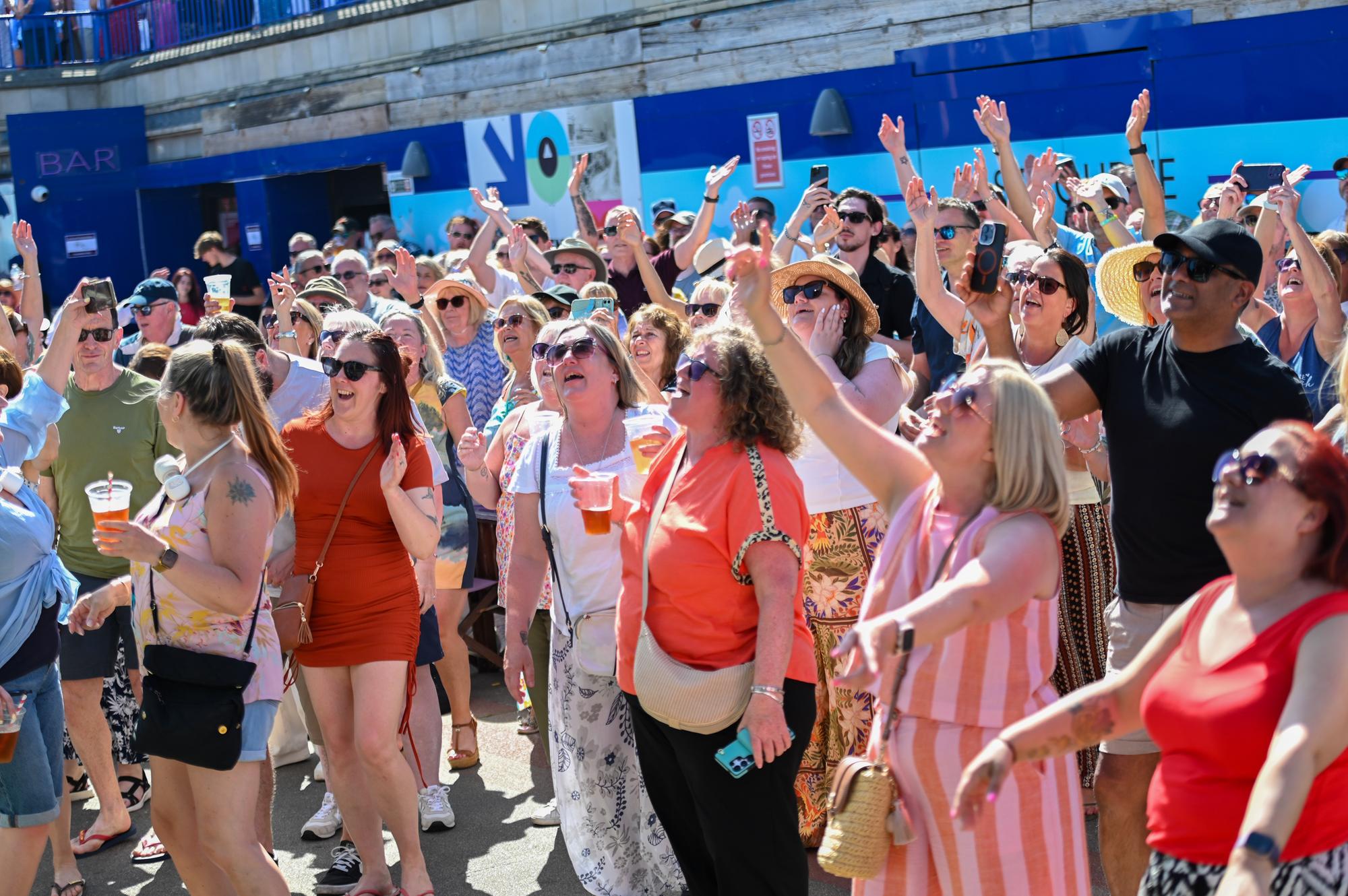 In pictures: Toploader perform at Eastbourne Bandstand