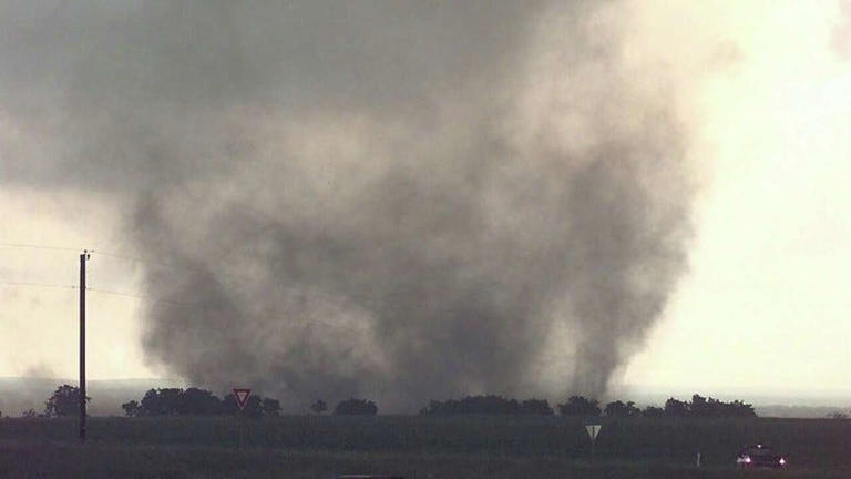 1997 Jarrell tornado: Archive photos show aftermath of deadly Texas storm