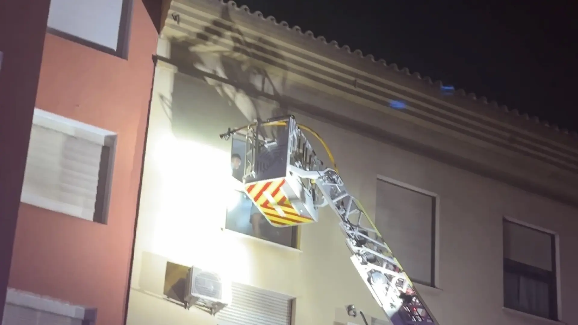 Un hombre sufre quemaduras en la espalda tras el incendio de su casa ...